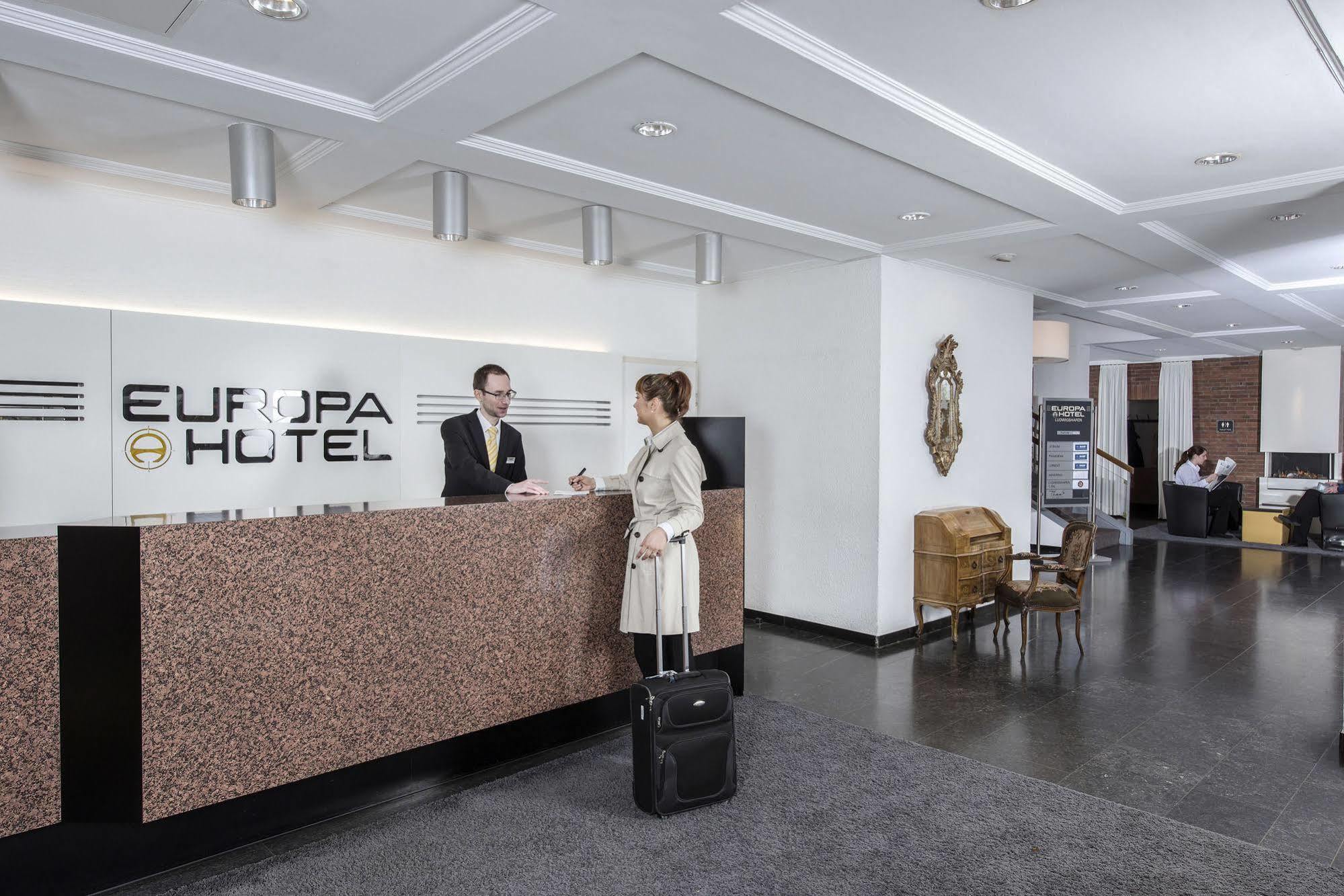 Tulip Inn Ludwigshafen City Экстерьер фото